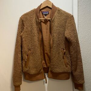 Patagonia Teddy Jacket 🧥